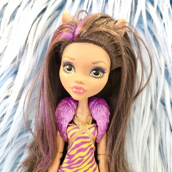 Monster High Doll, 2015, Clawdeen Wolf, Welcome to Monster High Doll - Picture 2 of 12